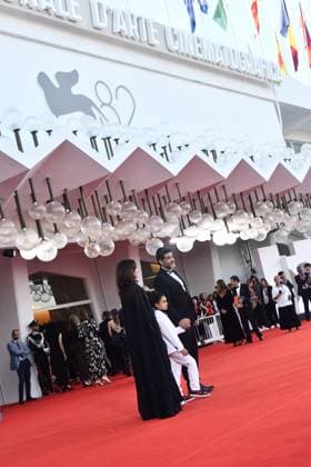82eme Festival International du Film de Venise Mostra de Venise CLOSING CEREMONY and CHIEN 51 Premiere Red Carpet at the 82nd International Venice Film festival Moroccan actress Maryam Touzani and Moroccan director, screenwriter and producer Nabil Ayouch attend the Closing Ceremony Red Carpet 448401 2025 09 06 Venice Italy  Copyright: xThomasxBohlenx STAR_448401_072