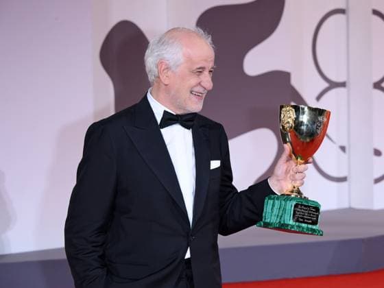 Venice, 82nd Venice International Film Festival 2025 - Evening 11: Closing Ceremony. Winners Photocall. Pictured: Toni Servillo  Copyright: xAlbertoxTerenghi PoolxPhotoxEventsx06x xipa-agency.netx xPoolxPhotoxEventsx06x IPA_Agency_IPA64336871