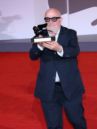 Venice, 82nd Venice International Film Festival 2025 - Evening 11: Closing Ceremony. Winners Photocall. Pictured: Gianfranco Rosi  Copyright: xAlbertoxTerenghi PoolxPhotoxEventsx06x xipa-agency.netx xPoolxPhotoxEventsx06x IPA_Agency_IPA64337068