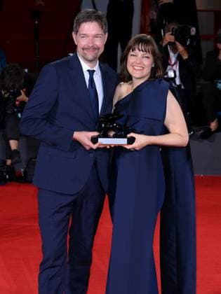Venice, 82nd Venice International Film Festival 2025 - Evening 11: Closing Ceremony. Winners Photocall. Pictured: Victor Maes, Kate Voet  Copyright: xAlbertoxTerenghi PoolxPhotoxEventsx06x xipa-agency.netx xPoolxPhotoxEventsx06x IPA_Agency_IPA64337202
