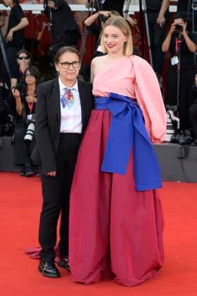 Ildiko Enyedi and Luna Wedler at the Closing Ceremony with award ceremony and the premiere of the feature film Chien 51 Dog 51 at the Biennale di Venezia 2025 82 Venice International Film Festival at the Palazzo del Cinema Venice, 06 09 2025 Foto:xA.xM.xTinghinox xFuturexImagex closing_5933