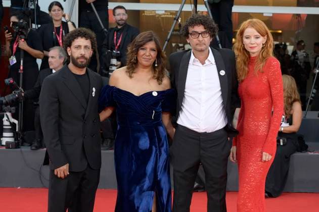 Motaz Malhees, Kaouther Ben Hania, Nadim Cheikhrouha and Odessa Rae at the Closing Ceremony with award ceremony and the premiere of the feature film Chien 51 Dog 51 at the Biennale di Venezia 2025 82 Venice International Film Festival at the Palazzo del Cinema Venice, 06 09 2025 Foto:xA.xM.xTinghinox xFuturexImagex closing_5951
