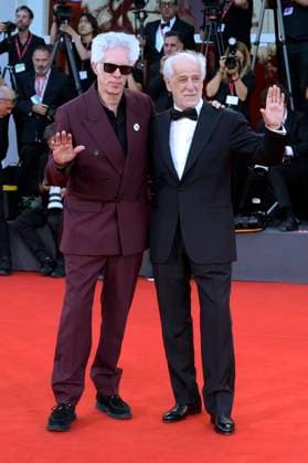 Jim Jarmusch and Toni Servillo at the Closing Ceremony with award ceremony and the premiere of the feature film Chien 51 Dog 51 at the Biennale di Venezia 2025 82 Venice International Film Festival at the Palazzo del Cinema Venice, 06 09 2025 Foto:xA.xM.xTinghinox xFuturexImagex closing_5985