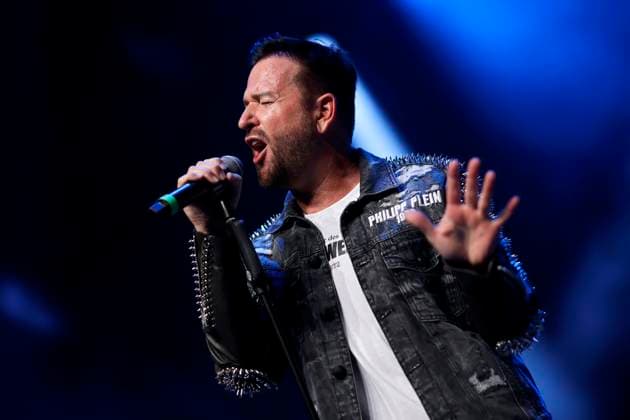 Entertainment Themen der Woche KW36 Schlagerstar Michael Wendler bei seinem Konzert in der Rudolf-Weber-Arena in Oberhausen. Oberhausen, 06.09.2025 NRW Deutschland *** Pop star Michael Wendler at his concert in the Rudolf Weber Arena in Oberhausen Oberhausen, 06 09 2025 NRW Germany Copyright: xChristophxHardtx