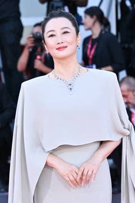 Venice Closing Red Carpet AM Zhao Tao attending the Closing Red Carpet of the 82nd Venice International Film Festival at the Lido in Venice, Italy on September 06, 2025. Photo by Aurore Marechal ABACAPRESS.COM Venice Italy  Copyright: xMarechalxAurore ABACAx