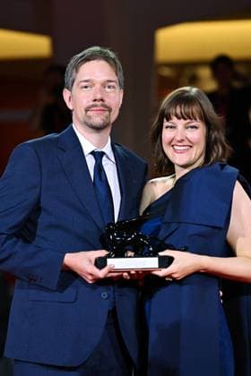 Venice Winners Red Carpet AM Victor Maes and Kate Voet pose with the Venice Immersive Achievement Prize for A Long Goodbye attending the Winners Red Carpet of the 82nd Venice International Film Festival at the Lido in Venice, Italy on September 06, 2025. Photo by Aurore Marechal ABACAPRESS.COM Venice Italy  Copyright: xMarechalxAurore ABACAx