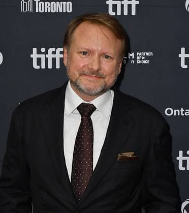 2025 Toronto International Film Festival - Wake Up Dead Man: A Knives Out Mystery Premiere Rian Johnson attends the premiere of Wake Up Dead Man: A Knives Out Mystery during the 2025 Toronto International Film Festival at Princess of Wales Theatre on September 06, 2025 in Toronto, Ontario. Toronto ON Canada Copyright: xCxFlanigan imageSPACEx