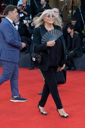 Closing ceremony red carpet in Venice Lido, Italy - 06 Sep 2025 Mara Venier attends the closing ceremony red carpet of 82nd Venice Film Festival in Venice Lido at Palazzo del Cinema. Venice Lido Italy Copyright: xMarioxCartellix xSOPAxImagesx _DSC8091