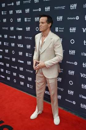 2025 Toronto International Film Festival - Wake Up Dead Man: A Knives Out Mystery Premiere Andrew Scott attends the red carpet for the ˜Wake Up Dead Man: A Knives Out Mystery™ premiere during the 2025 Toronto International Film Festival at Princess of Wales Theatre. on September 6, 2025 in Toronto, Canada. (Photo by Leonardo Ramirez Eyepix Group) Copyright: xLeonardoxRamirez xEyepixxGroupx LR_06092025_167953