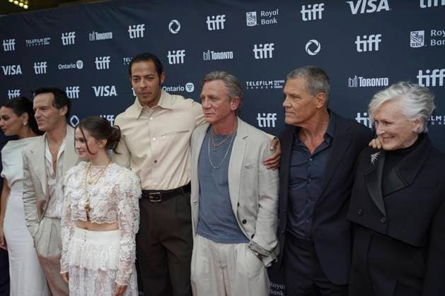2025 Toronto International Film Festival - Wake Up Dead Man: A Knives Out Mystery Premiere (L-R) Andrew Scott, Cailee Spaeny, Daryl McCormack, Daniel Craig, Josh Brolin, Glenn Close attend the red carpet for the ˜Wake Up Dead Man: A Knives Out Mystery™ premiere during the 2025 Toronto International Film Festival at Princess of Wales Theatre. on September 6, 2025 in Toronto, Canada. (Photo by Leonardo Ramirez Eyepix Group) Copyright: xLeonardoxRamirez xEyepixxGroupx LR_06092025_167818