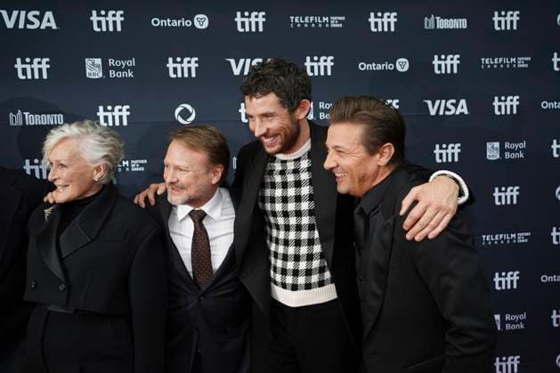 2025 Toronto International Film Festival - Wake Up Dead Man: A Knives Out Mystery Premiere (L-R) Glenn Close, Rian Johnson, Josh O Connor, Jeremy Renner, attend the red carpet for the ˜Wake Up Dead Man: A Knives Out Mystery™ premiere during the 2025 Toronto International Film Festival at Princess of Wales Theatre. on September 6, 2025 in Toronto, Canada. (Photo by Leonardo Ramirez Eyepix Group) Copyright: xLeonardoxRamirez xEyepixxGroupx LR_06092025_167822