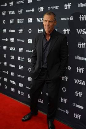 2025 Toronto International Film Festival - Wake Up Dead Man: A Knives Out Mystery Premiere Josh Brolin attends the red carpet for the ˜Wake Up Dead Man: A Knives Out Mystery™ premiere during the 2025 Toronto International Film Festival at Princess of Wales Theatre. on September 6, 2025 in Toronto, Canada. (Photo by Leonardo Ramirez Eyepix Group) Copyright: xLeonardoxRamirez xEyepixxGroupx LR_06092025_167789