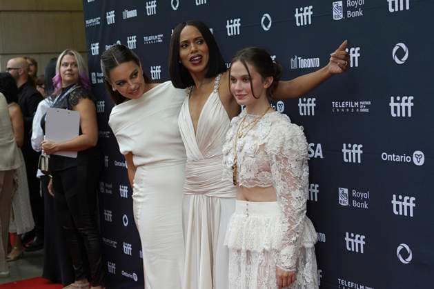2025 Toronto International Film Festival - Wake Up Dead Man: A Knives Out Mystery Premiere (L-R) Mila Kunis, Kerry Washington, and Cailee Spaeny attend the red carpet for the ˜Wake Up Dead Man: A Knives Out Mystery™ premiere during the 2025 Toronto International Film Festival at Princess of Wales Theatre. on September 6, 2025 in Toronto, Canada. (Photo by Leonardo Ramirez Eyepix Group) Copyright: xLeonardoxRamirez xEyepixxGroupx LR_06092025_167845