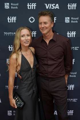 2025 Toronto International Film Festival - Wake Up Dead Man: A Knives Out Mystery Premiere Edward Norton and Shauna Robertson attend the red carpet for the ˜Wake Up Dead Man: A Knives Out Mystery™ premiere during the 2025 Toronto International Film Festival at Princess of Wales Theatre. on September 6, 2025 in Toronto, Canada. (Photo by Leonardo Ramirez Eyepix Group) Copyright: xLeonardoxRamirez xEyepixxGroupx LR_06092025_167868