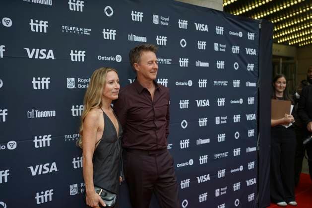 2025 Toronto International Film Festival - Wake Up Dead Man: A Knives Out Mystery Premiere Edward Norton and Shauna Robertson attend the red carpet for the ˜Wake Up Dead Man: A Knives Out Mystery™ premiere during the 2025 Toronto International Film Festival at Princess of Wales Theatre. on September 6, 2025 in Toronto, Canada. (Photo by Leonardo Ramirez Eyepix Group) Copyright: xLeonardoxRamirez xEyepixxGroupx LR_06092025_167873