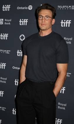 50eme Festival du Film de Toronto 06 Septembre 2025 50th Toronto International Film Festival Red carpet of the film Sacrifice Chris Evans 448402 2025 09 06 Toronto Canada  Copyright: xIsabellexVautierx xStarfacex STAR_448402_060