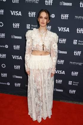 50eme Festival du Film de Toronto 06 Septembre 2025 50th Toronto International Film Festival Red carpet of the film Wake up dead man a knives out mystery Cailee Spaeny 448402 2025 09 06 Toronto Canada  Copyright: xIsabellexVautierx xStarfacex STAR_448402_070