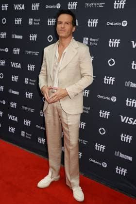 50eme Festival du Film de Toronto 06 Septembre 2025 50th Toronto International Film Festival Red carpet of the film Wake up dead man a knives out mystery Andrew Scott 448402 2025 09 06 Toronto Canada  Copyright: xIsabellexVautierx xStarfacex STAR_448402_106