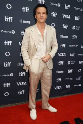 50eme Festival du Film de Toronto 06 Septembre 2025 50th Toronto International Film Festival Red carpet of the film Wake up dead man a knives out mystery Andrew Scott 448402 2025 09 06 Toronto Canada  Copyright: xIsabellexVautierx xStarfacex STAR_448402_111
