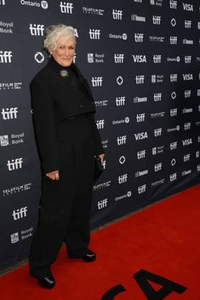 50eme Festival du Film de Toronto 06 Septembre 2025 50th Toronto International Film Festival Red carpet of the film Wake up dead man a knives out mystery Glenn Close 448402 2025 09 06 Toronto Canada  Copyright: xIsabellexVautierx xStarfacex STAR_448402_161