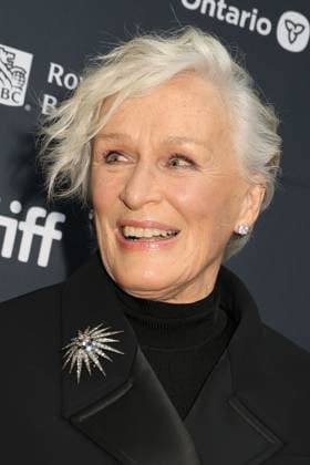 50eme Festival du Film de Toronto 06 Septembre 2025 50th Toronto International Film Festival Red carpet of the film Wake up dead man a knives out mystery Glenn Close 448402 2025 09 06 Toronto Canada  Copyright: xIsabellexVautierx xStarfacex STAR_448402_165