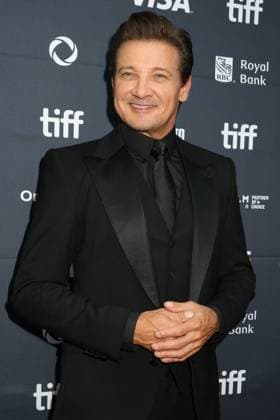 50eme Festival du Film de Toronto 06 Septembre 2025 50th Toronto International Film Festival Red carpet of the film Wake up dead man a knives out mystery Jeremy Renner 448402 2025 09 06 Toronto Canada  Copyright: xIsabellexVautierx xStarfacex STAR_448402_173