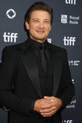 50eme Festival du Film de Toronto 06 Septembre 2025 50th Toronto International Film Festival Red carpet of the film Wake up dead man a knives out mystery Jeremy Renner 448402 2025 09 06 Toronto Canada  Copyright: xIsabellexVautierx xStarfacex STAR_448402_177