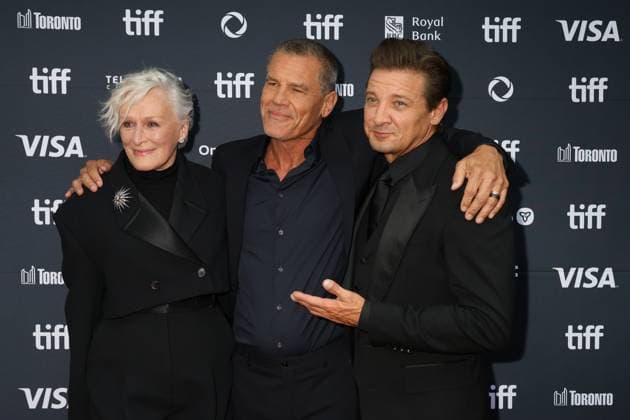 50eme Festival du Film de Toronto 06 Septembre 2025 50th Toronto International Film Festival Red carpet of the film Wake up dead man a knives out mystery Glenn Close, Josh Brolin and Jeremy Renner 448402 2025 09 06 Toronto Canada  Copyright: xIsabellexVautierx xStarfacex STAR_448402_203