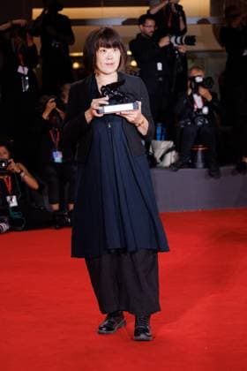 News - 2025 Winners Photocall - The 82nd Venice International Film Festival Singing Chen poses with the Grand Prize for The Clouds Are Two Thousand Meters Up during the winners photocall at the 82nd Venice International Film Festival on September 06, 2025 in Venice, Italy. Photo: Cinzia Camela. Lido di Venezia Palazzo del Cinema Italy Copyright: xCinziaxCamelax xLiveMediax LPN_2012826