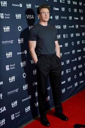 2025 Toronto International Film Festival - Sacrifice Premiere Chris Evans attends the red carpet for the ˜Sacrifice™ premiere during the 2025 Toronto International Film Festival at Princess of Wales Theatre. on September 6, 2025 in Toronto, Canada. (Photo by Leonardo Ramirez Eyepix Group) Copyright: xLeonardoxRamirez xEyepixxGroupx LR_06092025_168219