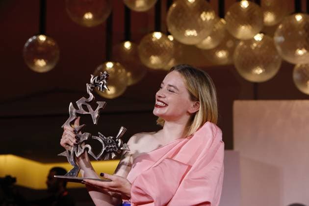 Award Winners, 82nd Venice International Film Festival Luna Wedler after being awarded the Marcello Mastroianni Award for Best Young Actress for Silent Friend . Venice, Italy 06 September 2025, Credit:Mirco Toniolo Avalon Italy, Venice  Copyright: xMircoxToniolox xAvalonx 1034802023
