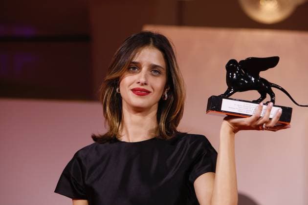 Award Winners, 82nd Venice International Film Festival Benedetta Porcaroli after being awarded the Orizzonti Best Actress Award for The Kidnapping Of Arabella . Venice, Italy 06 September 2025, Credit:Mirco Toniolo Avalon Italy, Venice  Copyright: xMircoxToniolox xAvalonx 1034802110