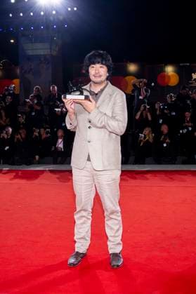 82nd Venice Film Festival Red carpet winners Palazzo del Cinema - Venice Lido, Italy Akio Fujimoto 82nd Venice Film Festival Red carpet winners Palazzo del Cinema - Venice Lido, Italy 6th September 2025  Copyright: xALFONSOxCATALANO SGPITALIAx