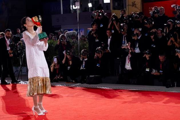 82nd Venice Film Festival Red carpet winners Palazzo del Cinema - Venice Lido, Italy Xin Zhilei 82nd Venice Film Festival Red carpet winners Palazzo del Cinema - Venice Lido, Italy 6th September 2025  Copyright: xALFONSOxCATALANO SGPITALIAx
