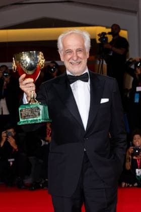 82nd Venice Film Festival Red carpet winners Palazzo del Cinema - Venice Lido, Italy Toni Servillo 82nd Venice Film Festival Red carpet winners Palazzo del Cinema - Venice Lido, Italy 6th September 2025  Copyright: xMAXxMONTINGELLI SGPx