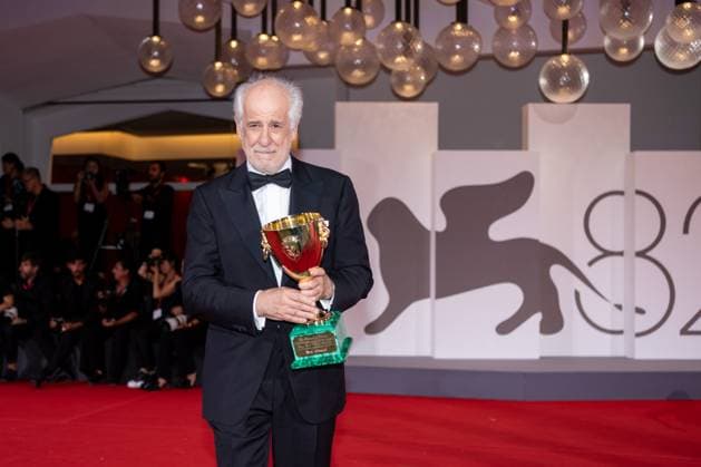 82nd Venice Film Festival Red carpet winners Palazzo del Cinema - Venice Lido, Italy Toni Servillo 82nd Venice Film Festival Red carpet winners Palazzo del Cinema - Venice Lido, Italy 6th September 2025  Copyright: xSGPItaliax