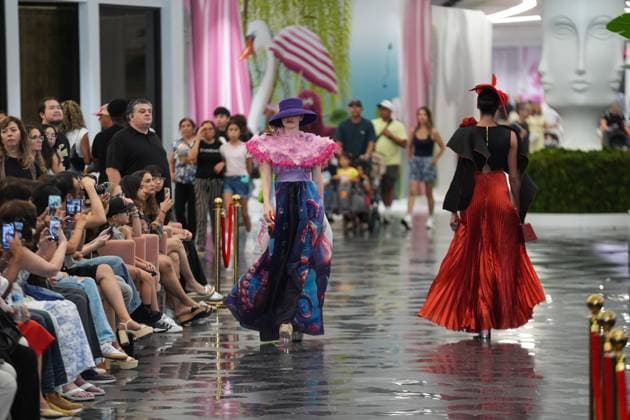 Couture Fashion Week in New Jersey NEW JERSEY, US - SEPTEMBER 7: The Andres Aquino Couture Fashion Show during the Couture Fashion Week September 2025 at The American Dream Mall on September 7, 2025 in New Jersey, United States. Lokman Vural Elibol Anadolu New Jersey United States. Editorial use only. Please get in touch for any other usage.  Copyright: x2025xAnadoluxLokmanxVuralxElibolx