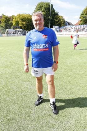 Elton at the charity football match Kicken mit Herz for the benefit of the childrens heart ward of the University Hospital Eppendorf UKE on 7 09 2025 in Hamburg Kicken mit Herz 2025 charity event in Hamburg