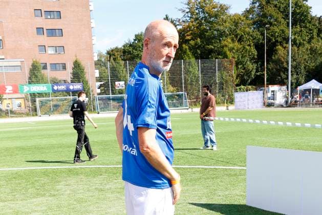 Peter Lohmeyer at the charity football match Kicken mit Herz for the benefit of the childrens heart ward of the University Hospital Eppendorf UKE on 7 09 2025 in Hamburg Kicken mit Herz 2025 charity event in Hamburg
