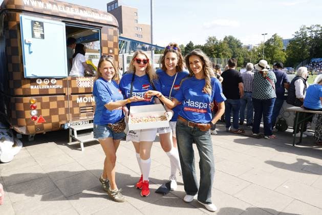 Nova Meierhenrich, Sandra Quadflieg, Madita von Huelsen and Yasmina Filali at the Kicken mit Herz charity football match for the benefit of the childrens heart ward at the Eppendorf University Hospital UKE on 7 September 2025 in Hamburg Kicken mit Herz 2025 charity event in Hamburg