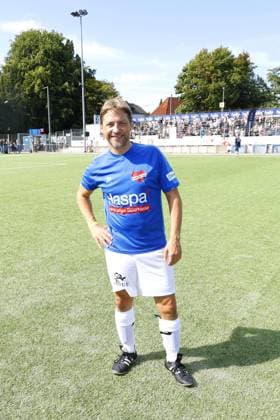 Patrick Bach at the charity football match Kicken mit Herz for the benefit of the childrens heart ward of the University Hospital Eppendorf UKE on 7 09 2025 in Hamburg Kicken mit Herz 2025 charity event in Hamburg