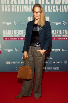 abb Tessa Mittelstaedt actress on the red carpet at the premiere of the movie Maria Reiche Das Geheimnis der Nazca Linien at Delphi Filmpalast on 07 09 2025 in Berlin Berlin Germany