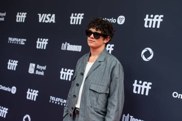 September 7, 2025, Toronto, On, Canada: Noah Jupe arrives on the red carpet for öÄu& SonsöÄÃ¹ at the Toronto International Film Festival in Toronto, Sunday, Sept. 7, 2025. Toronto Canada  - ZUMAc35_ 20250907_zaf_c35_012 Copyright: xLauraxProctorx