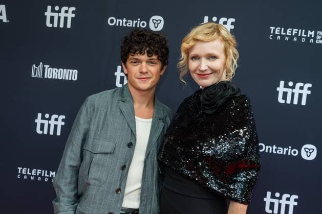 September 7, 2025, Toronto, On, Canada: Noah Jupe, left, and Anna Geislerova arrive on the red carpet for öÄu& SonsöÄÃ¹ at the Toronto International Film Festival in Toronto, Sunday, Sept. 7, 2025. Toronto Canada  - ZUMAc35_ 20250907_zaf_c35_017 Copyright: xLauraxProctorx