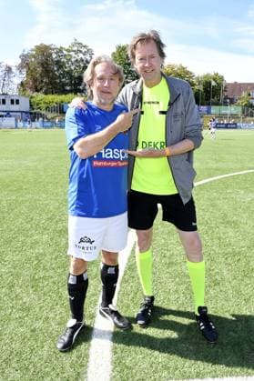 Bjarne Mädel and Lou Richter at Kicken mit Herz at STADION HOHELUFT in Hamburg on 07 09 2025