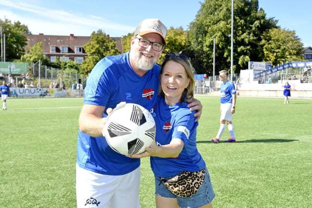 Nova Meierhenrich with partner Brian Bojsen at Kicken mit Herz at STADION HOHELUFT in Hamburg on 07 09 2025