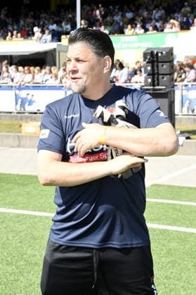 Tim Mälzer at Kicken mit Herz at STADION HOHELUFT in Hamburg on 07 09 2025