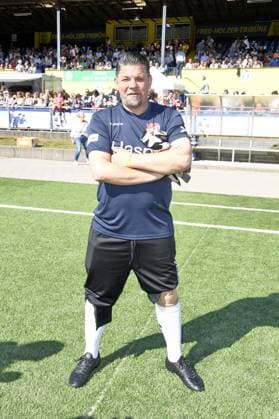 Tim Mälzer at Kicken mit Herz at STADION HOHELUFT in Hamburg on 07 09 2025