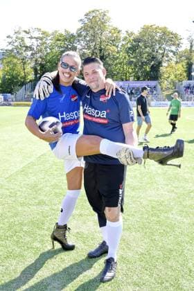 Jorge Gonzalez and Tim Mälzer at Kicken mit Herz at STADION HOHELUFT in Hamburg on 07 09 2025