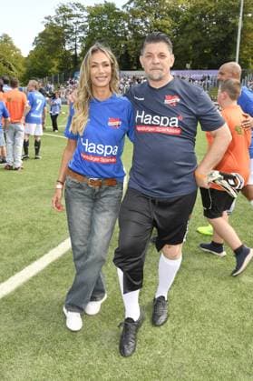 Yasmina Filali and Tim Mälzer at Kicken mit Herz at STADION HOHELUFT in Hamburg on 07 09 2025